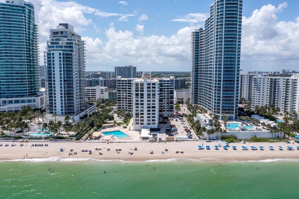 Photo of 3505 Ocean , Hollywood, Florida, 33019 - 20231018141637297521000000-o