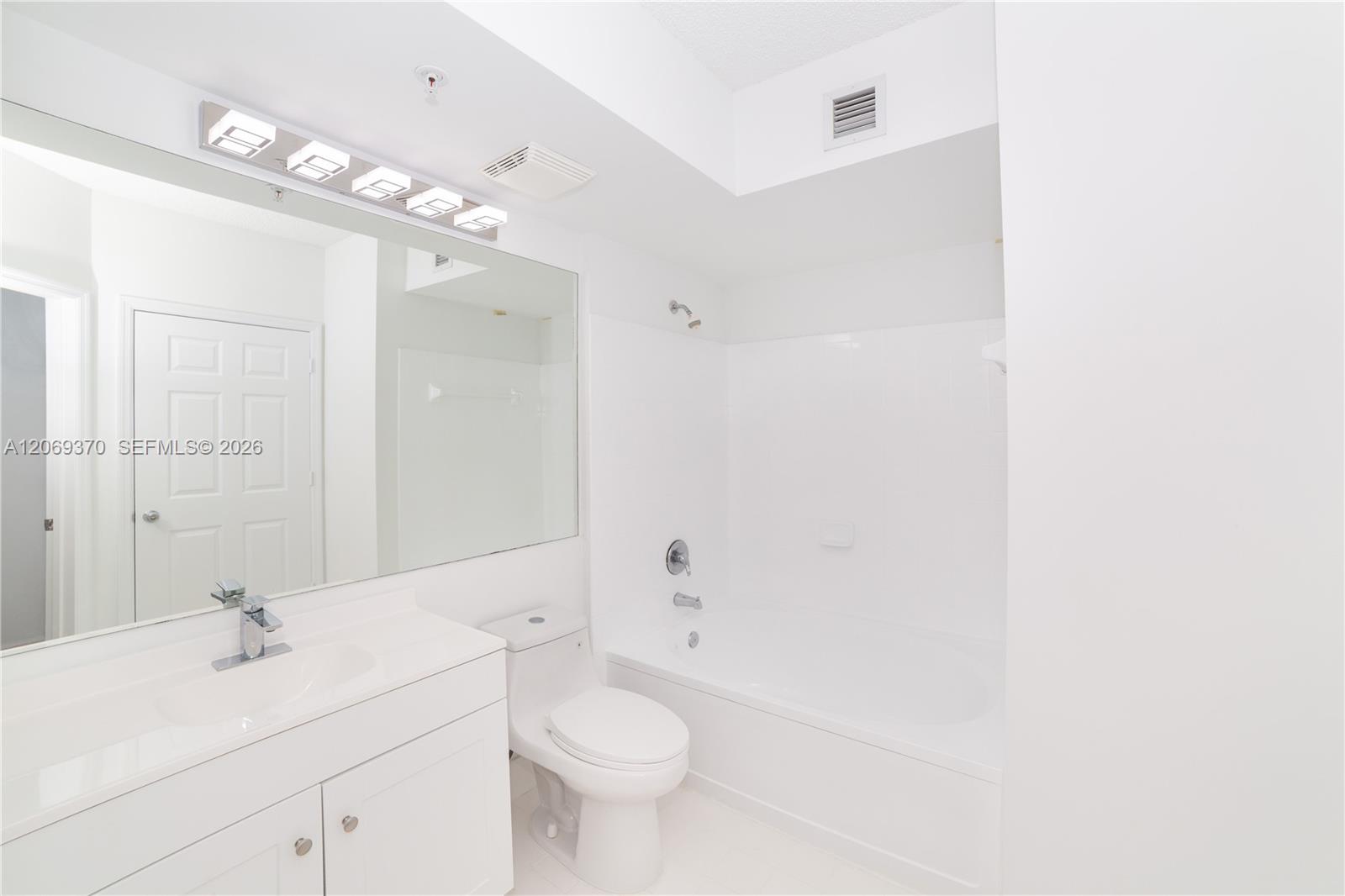 Photo of 17100 Bay Rd  #1407, Sunny Isles Beach, Florida, 33160 - 