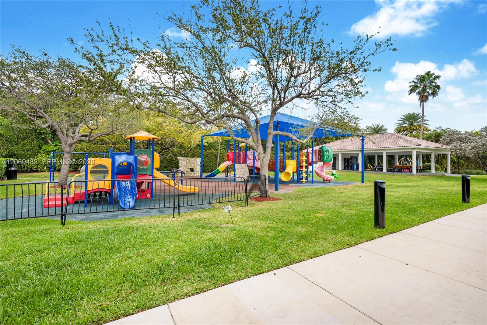 Photo of 180 Ocean Blvd  (180), Golden Beach, Florida, 33160 - 