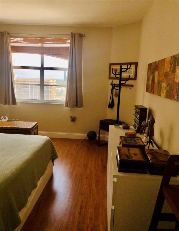 See details 16p 1 / 1 798 sq. ft. $ 2026-08-28 0 Photo