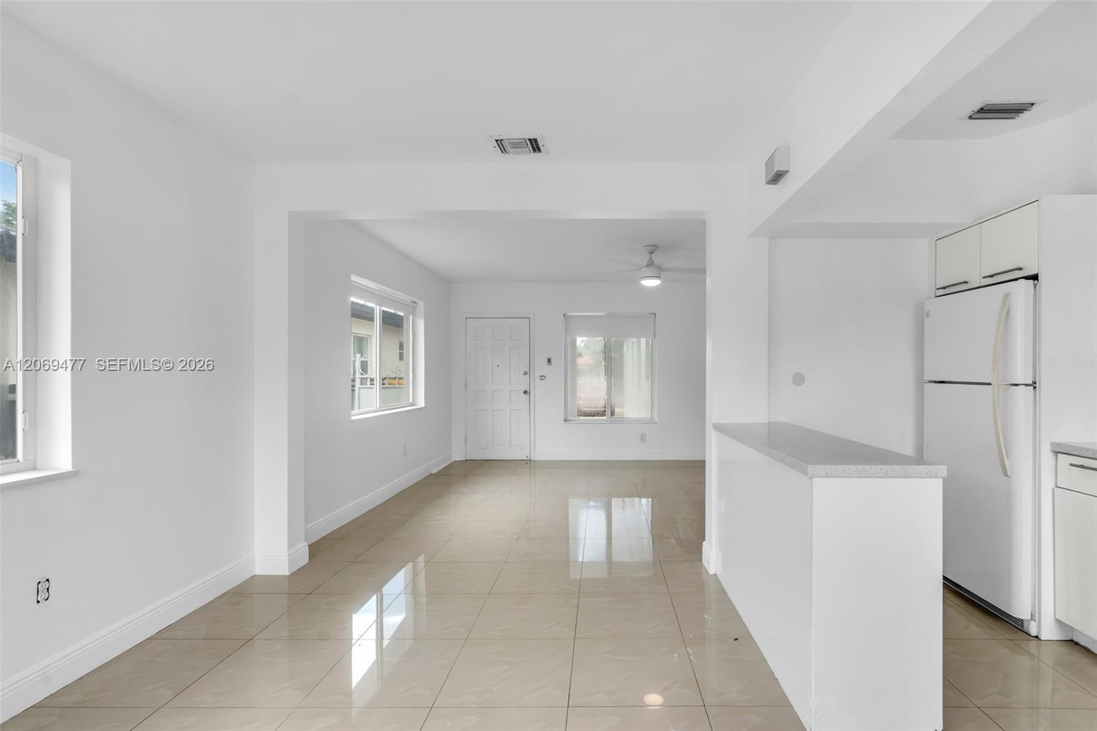 See details / 2127 sq. ft. $ 2026-08-11 0 Photo