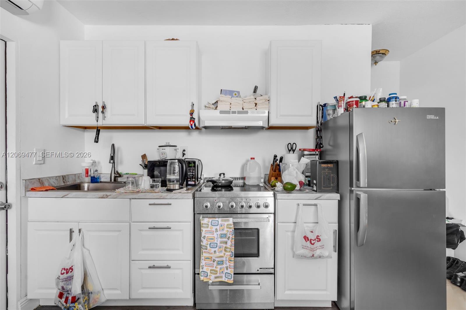 See details / 2127 sq. ft. $ 2026-08-11 0 Photo