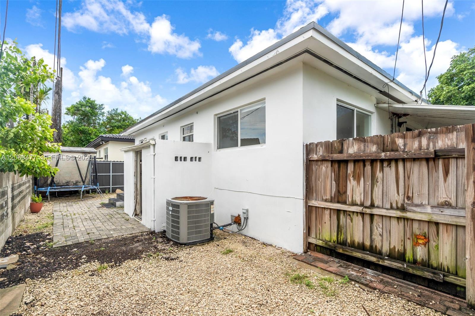 See details / 2127 sq. ft. $ 2026-08-11 0 Photo
