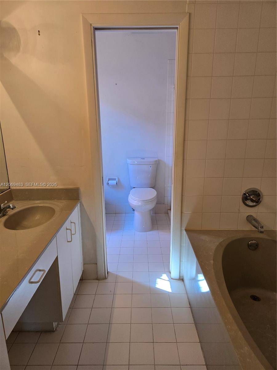 Ver detalles 15416 3 / 2 1392 sq. ft. $ 2026-08-12 0 foto
