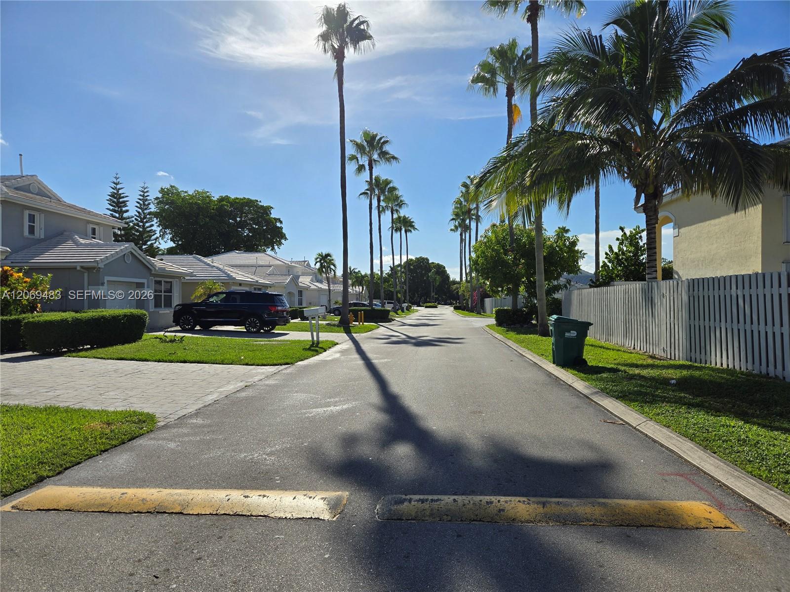 Ver detalles 15416 3 / 2 1392 sq. ft. $ 2026-08-12 0 foto