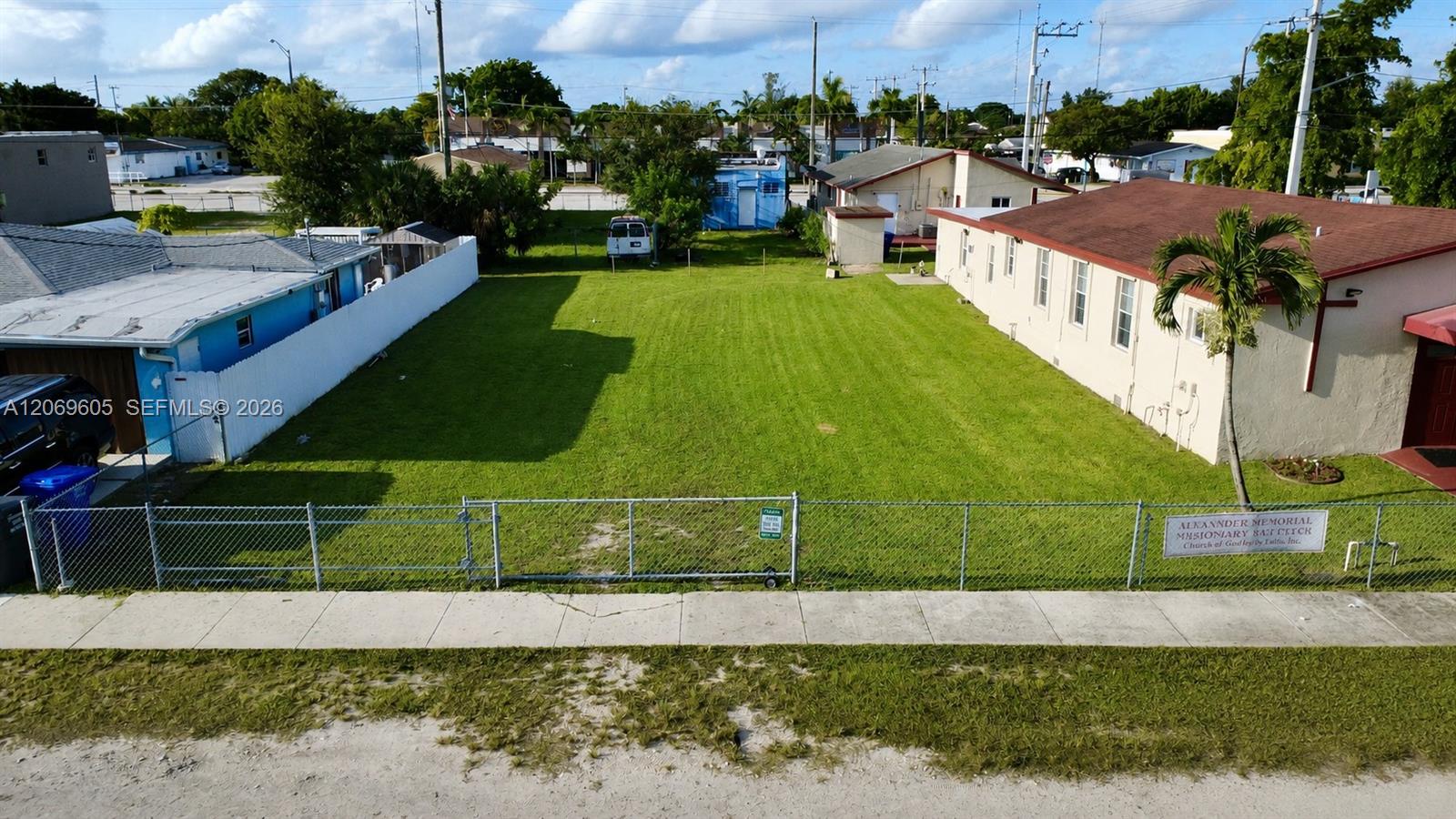 Ver detalles / sq. ft. $ 2026-08-11 0 foto