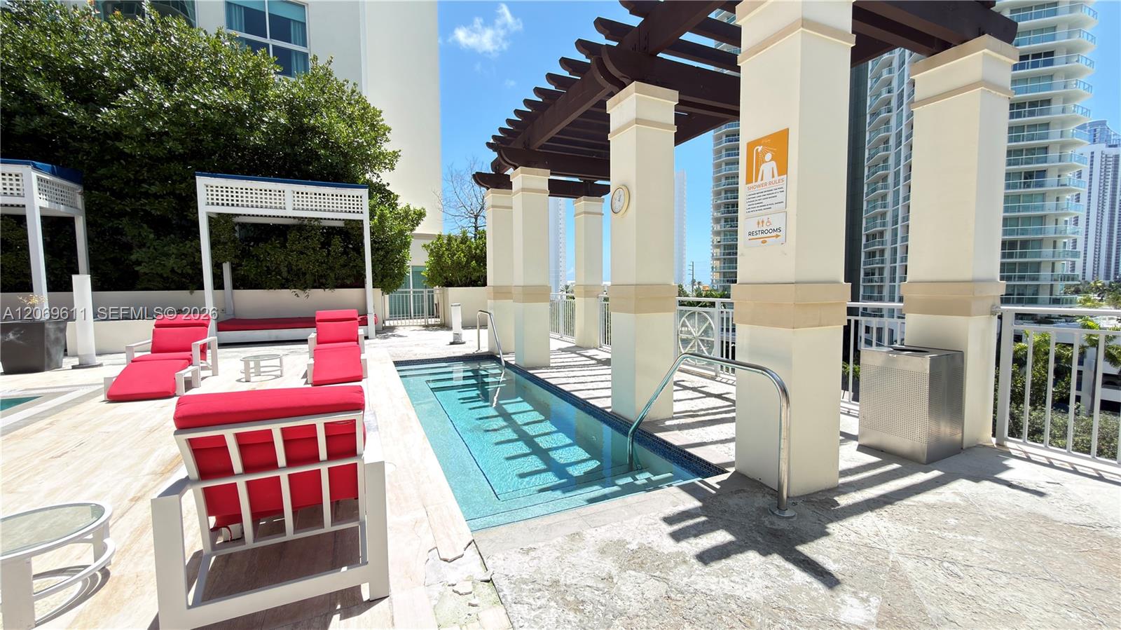 Photo 80 of Sunny Isles Blvd
