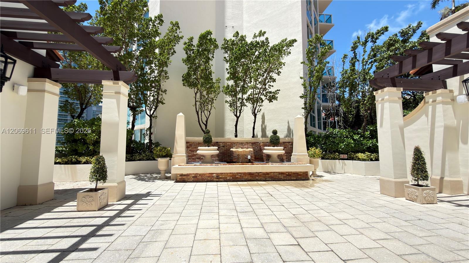 Photo 86 of Sunny Isles Blvd