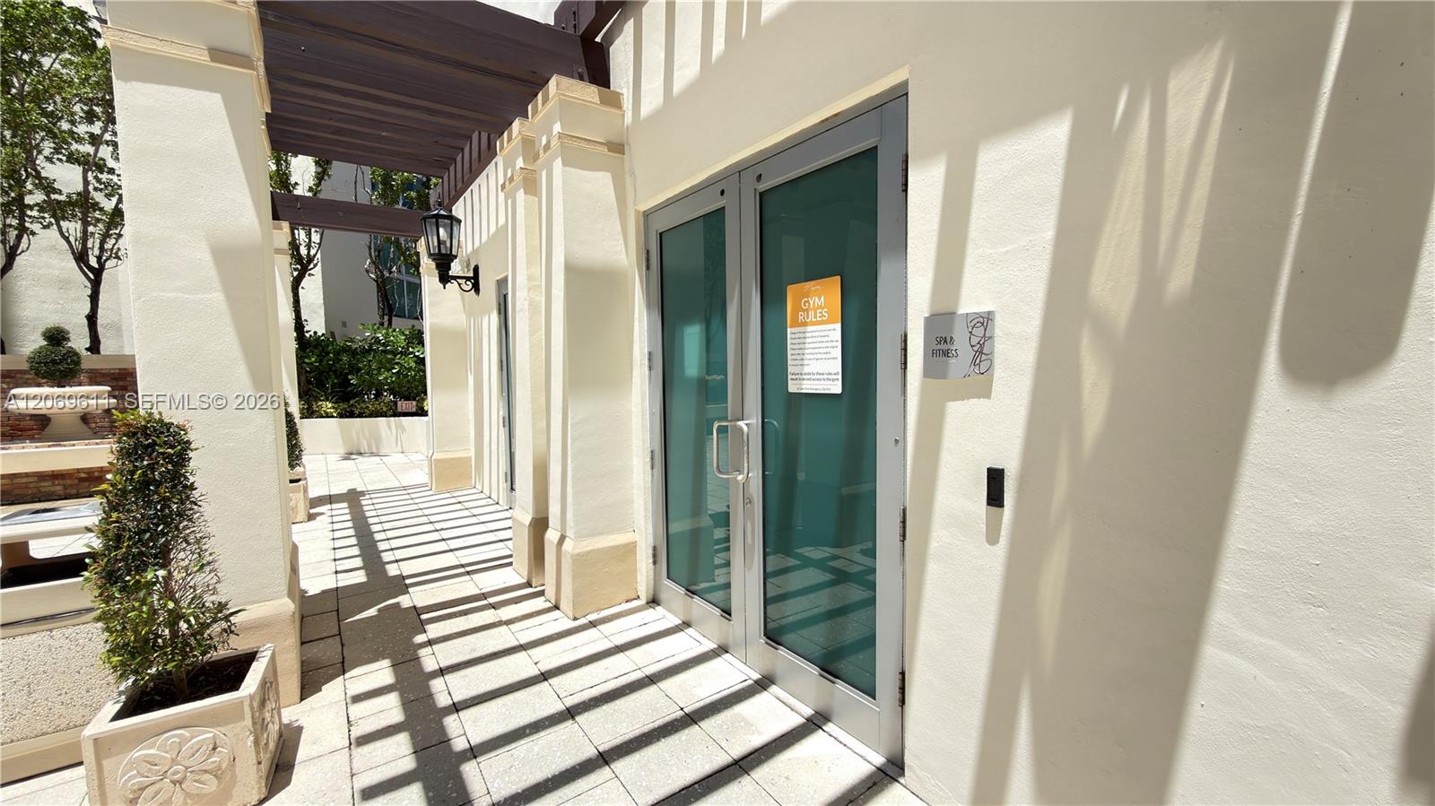 Photo 88 of Sunny Isles Blvd