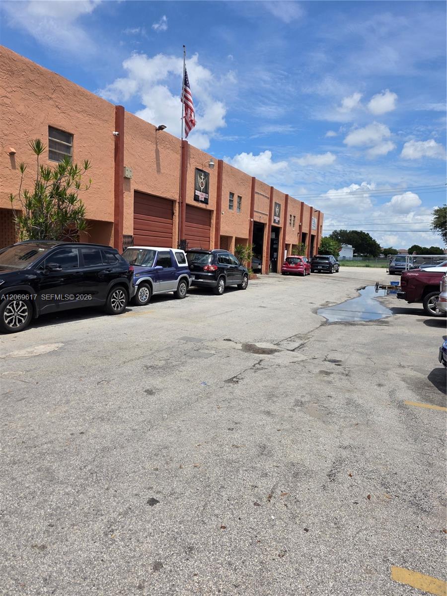 Ver detalles / sq. ft. $ 2026-08-11 0 foto