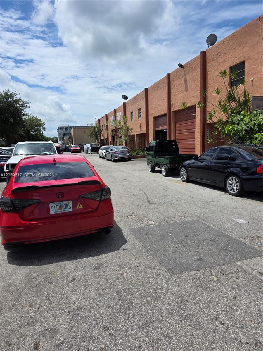 Ver detalles / sq. ft. $ 2026-08-11 0 foto