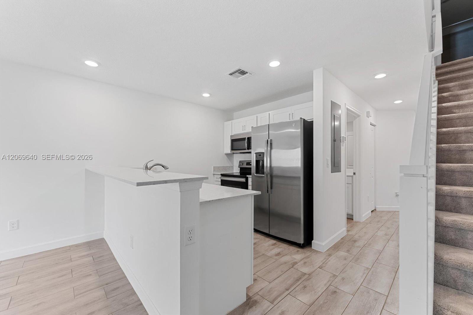 5010 3 / 3 1311 sq. ft. $ 2026-09-10 0 Photo