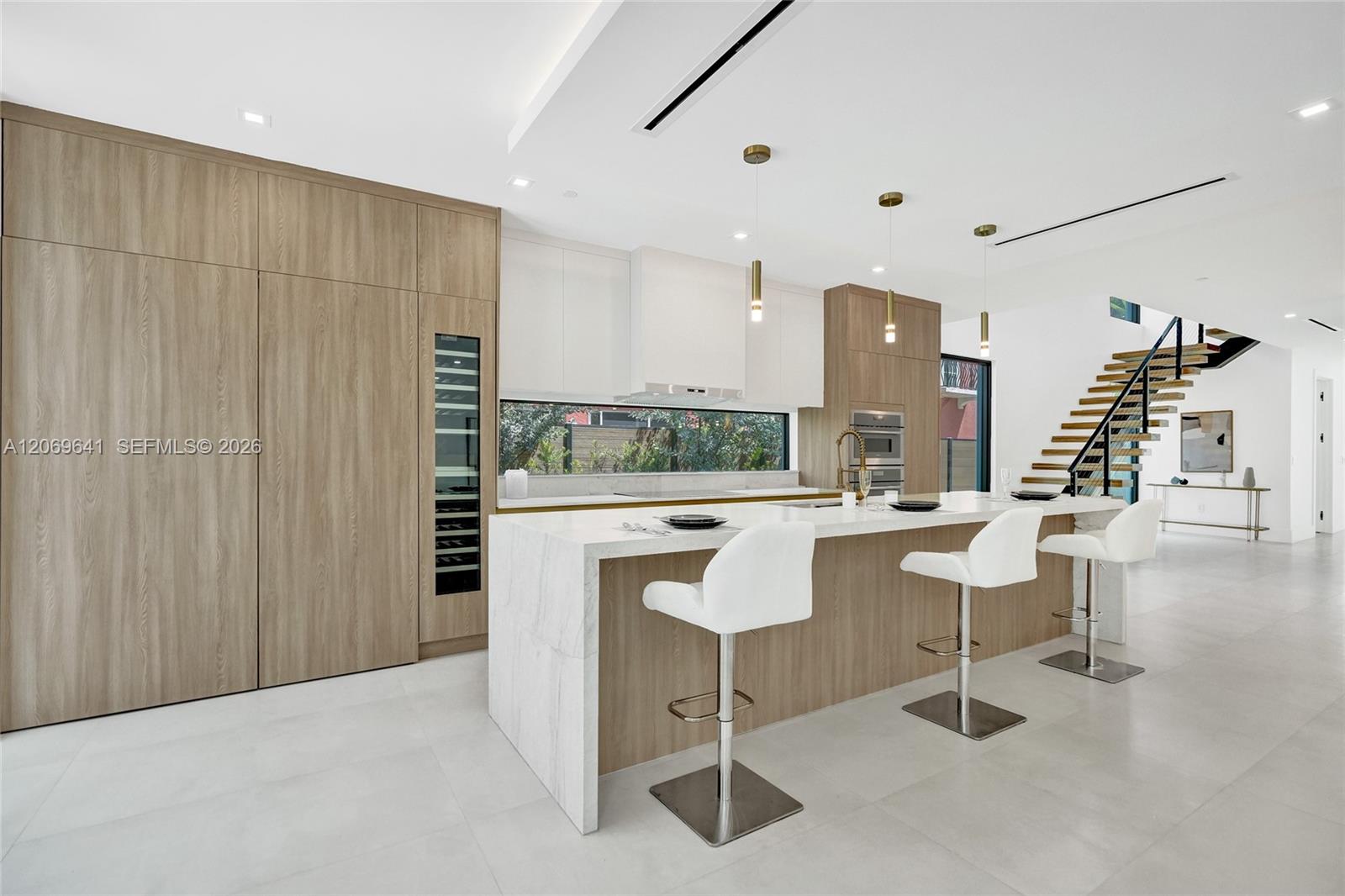 Ver detalles / 11050 sq. ft. $ 2026-08-11 0 foto
