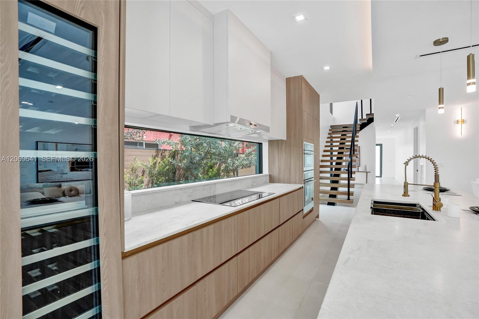Ver detalles / 11050 sq. ft. $ 2026-08-11 0 foto