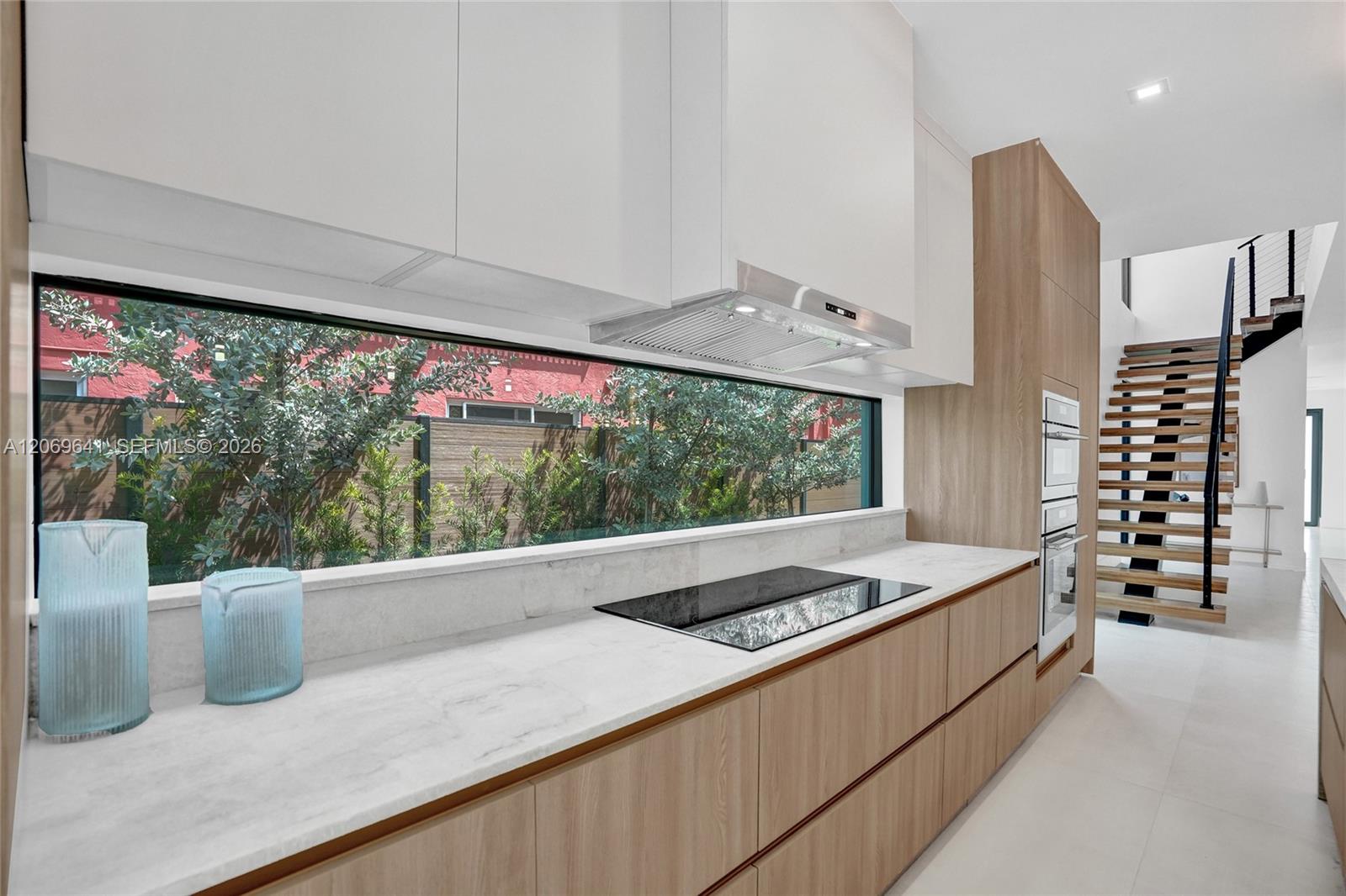 Ver detalles / 11050 sq. ft. $ 2026-08-11 0 foto