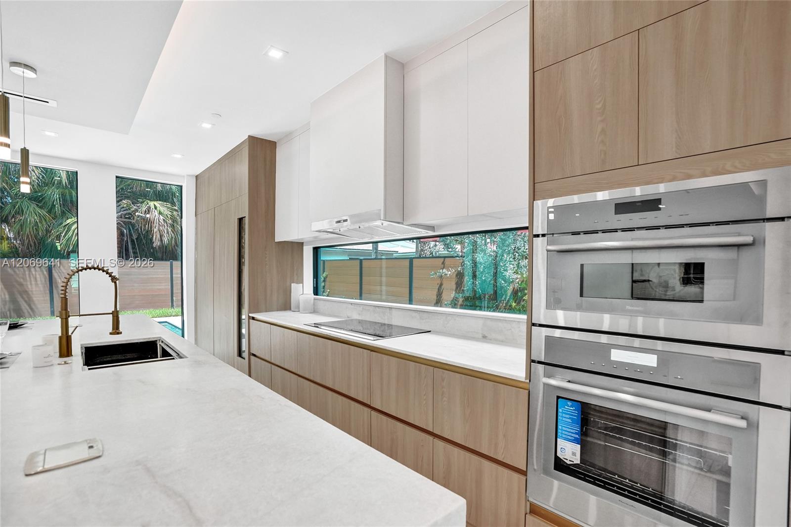 Ver detalles / 11050 sq. ft. $ 2026-08-11 0 foto
