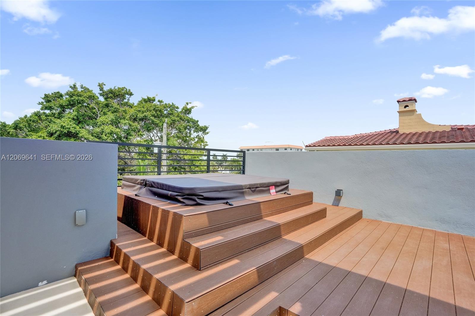 Ver detalles / 11050 sq. ft. $ 2026-08-11 0 foto
