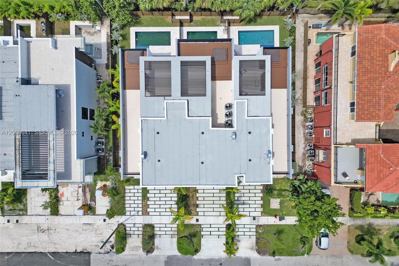 Ver detalles / 11050 sq. ft. $ 2026-08-11 0 foto