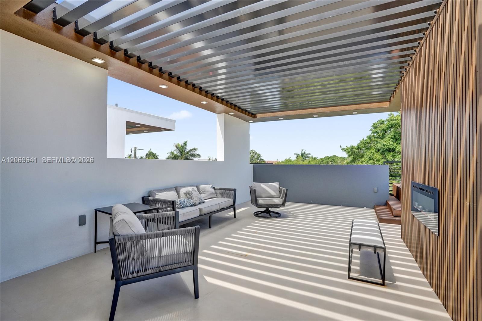 Ver detalles / 11050 sq. ft. $ 2026-08-11 0 foto