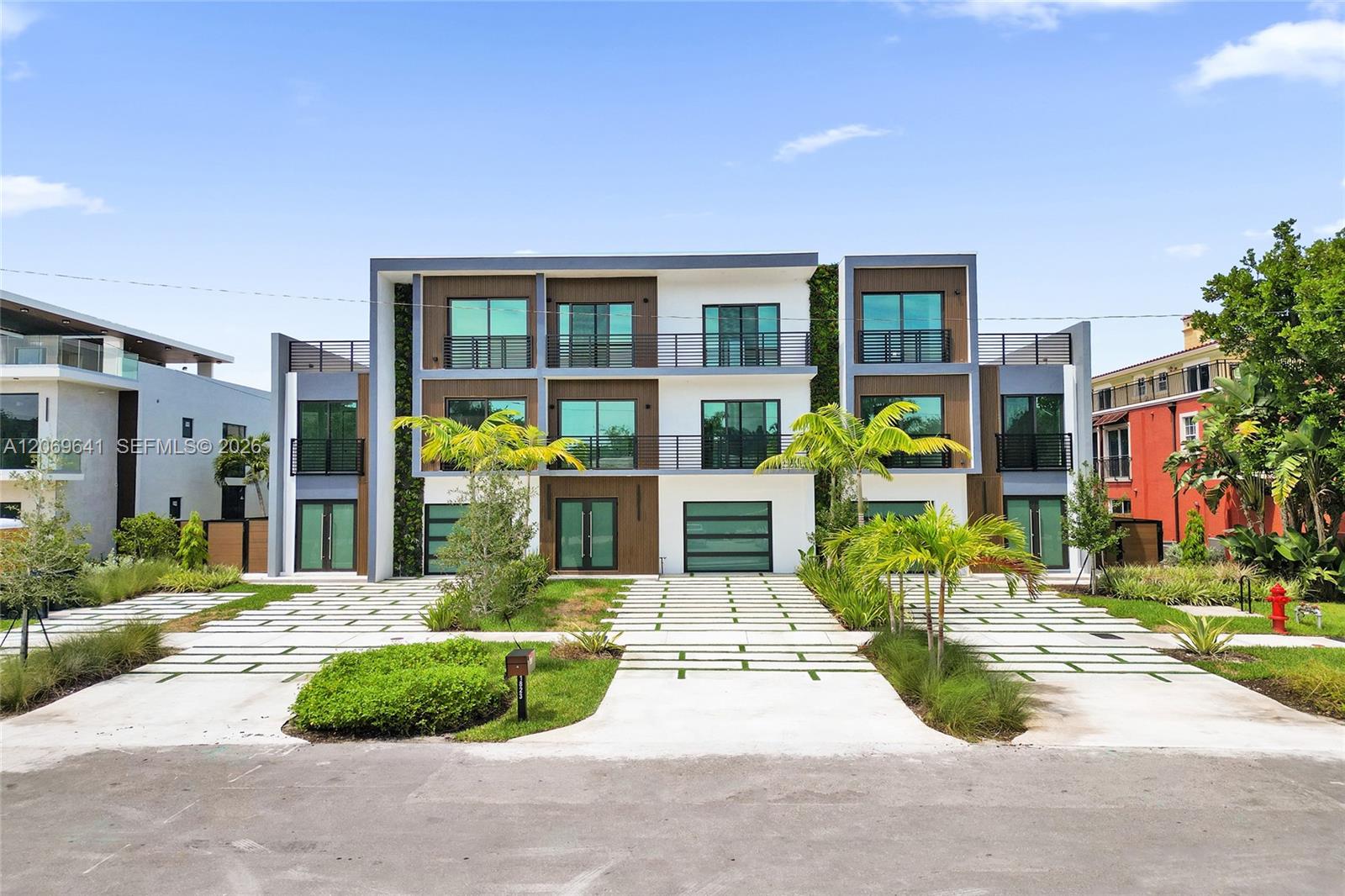 Ver detalles / 11050 sq. ft. $ 2026-08-11 0 foto