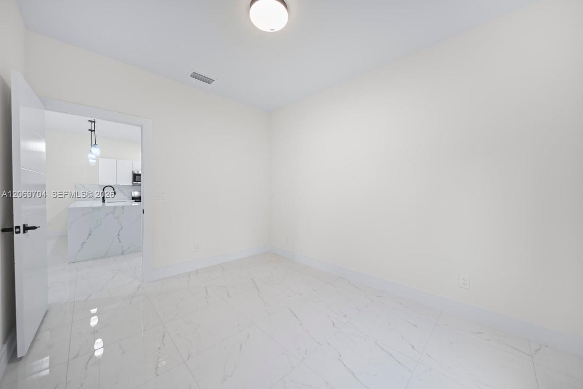 Ver detalles / sq. ft. $ 2026-08-12 0 foto