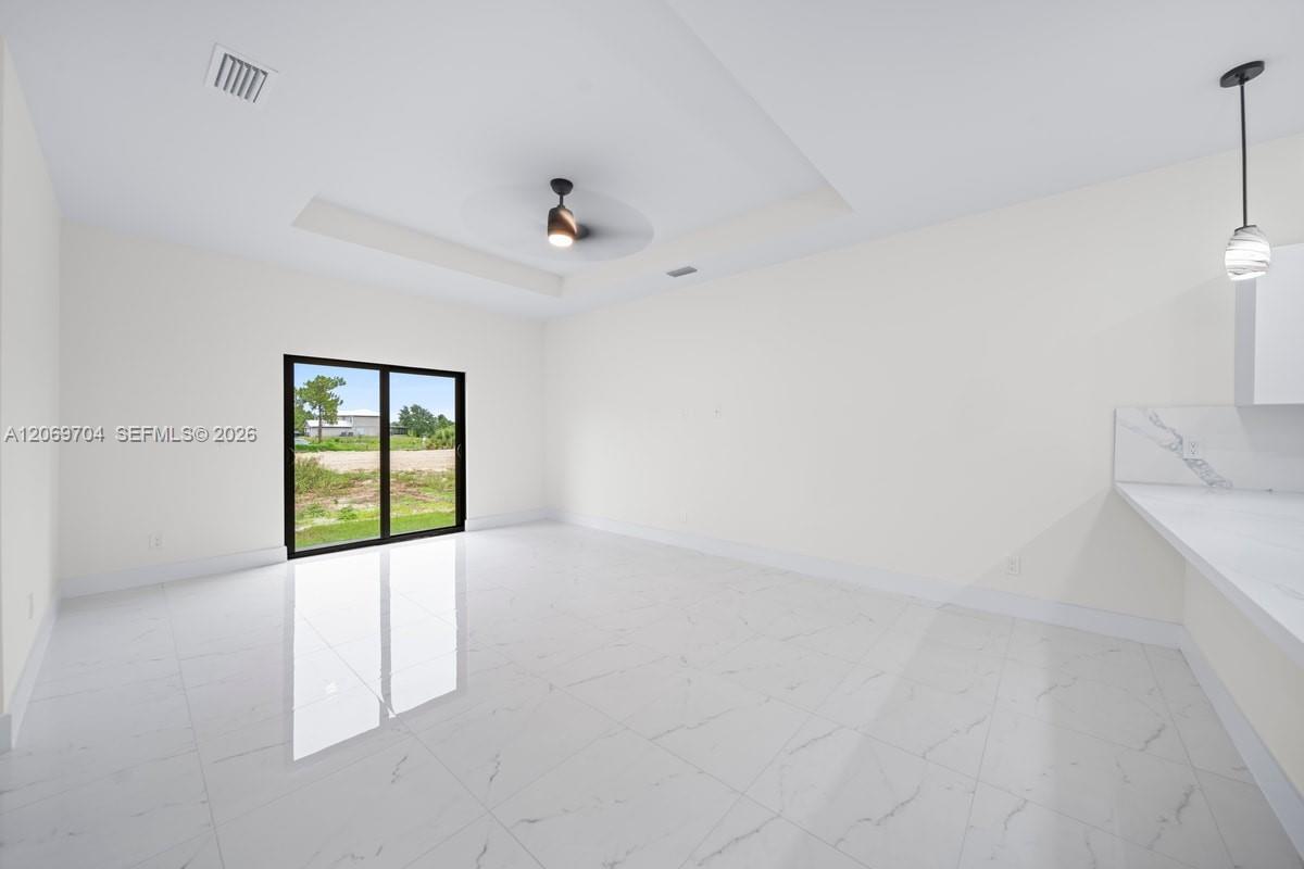 Ver detalles / sq. ft. $ 2026-08-12 0 foto