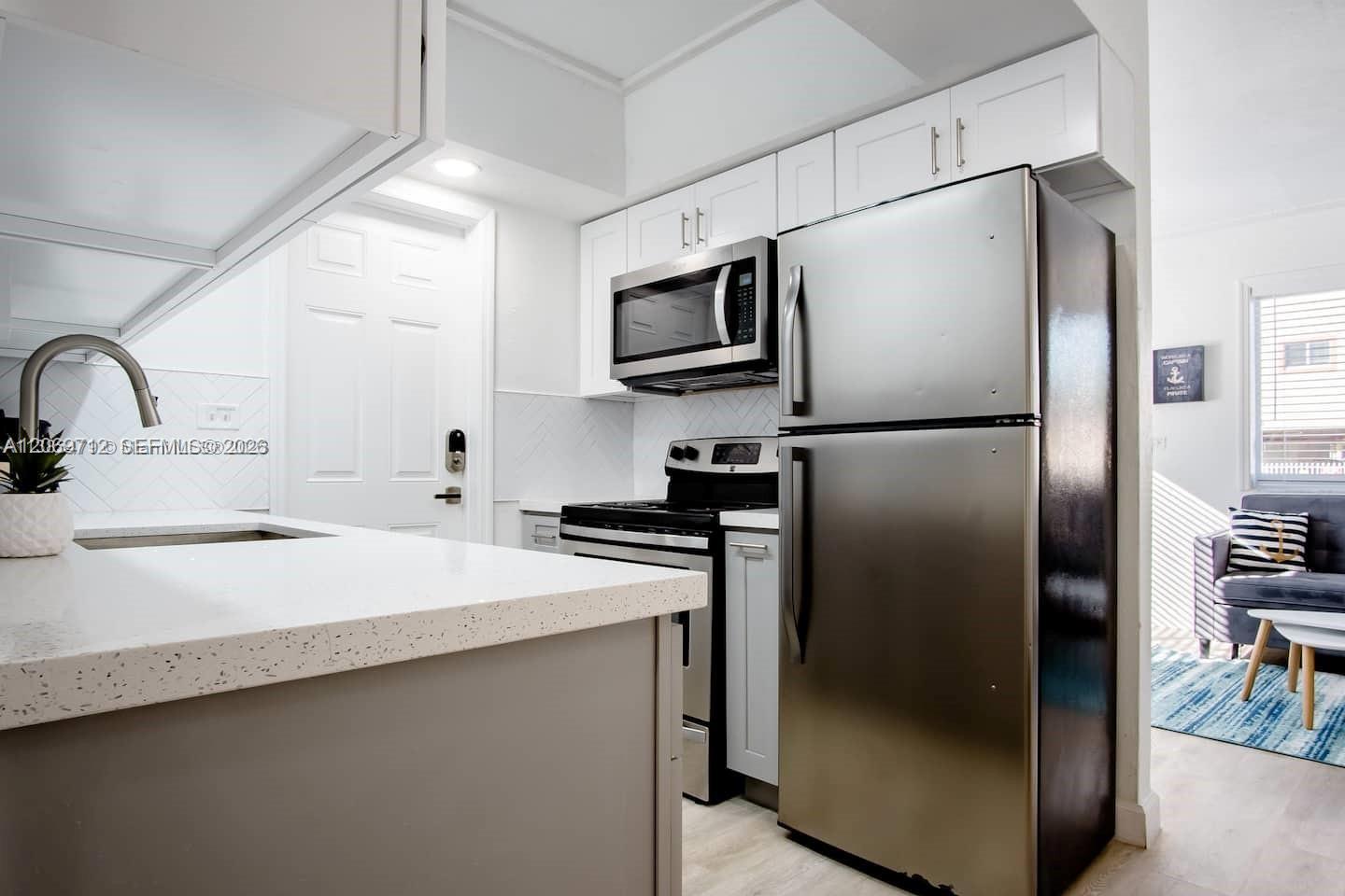 See details / 2552 sq. ft. $ 2026-08-12 0 Photo