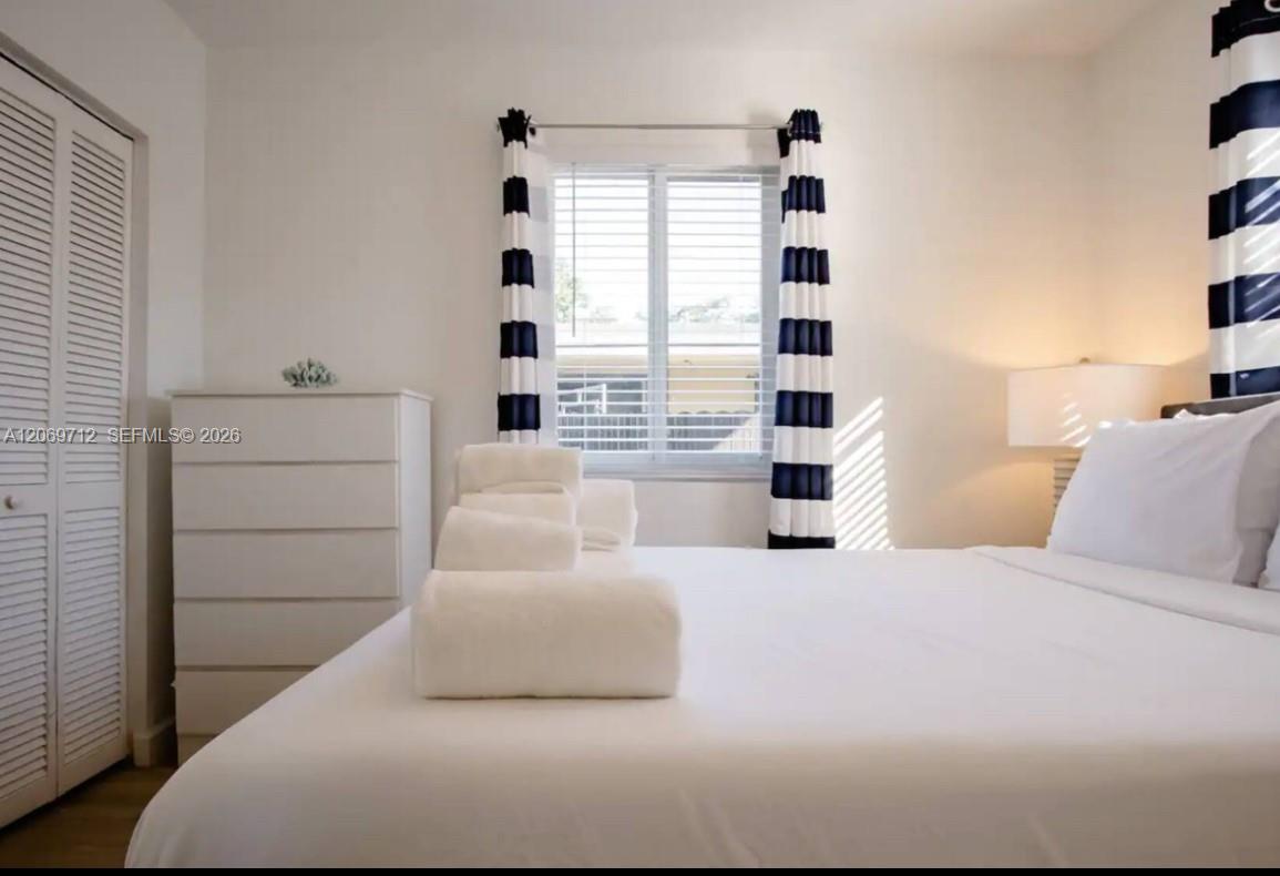 See details / 2552 sq. ft. $ 2026-08-12 0 Photo