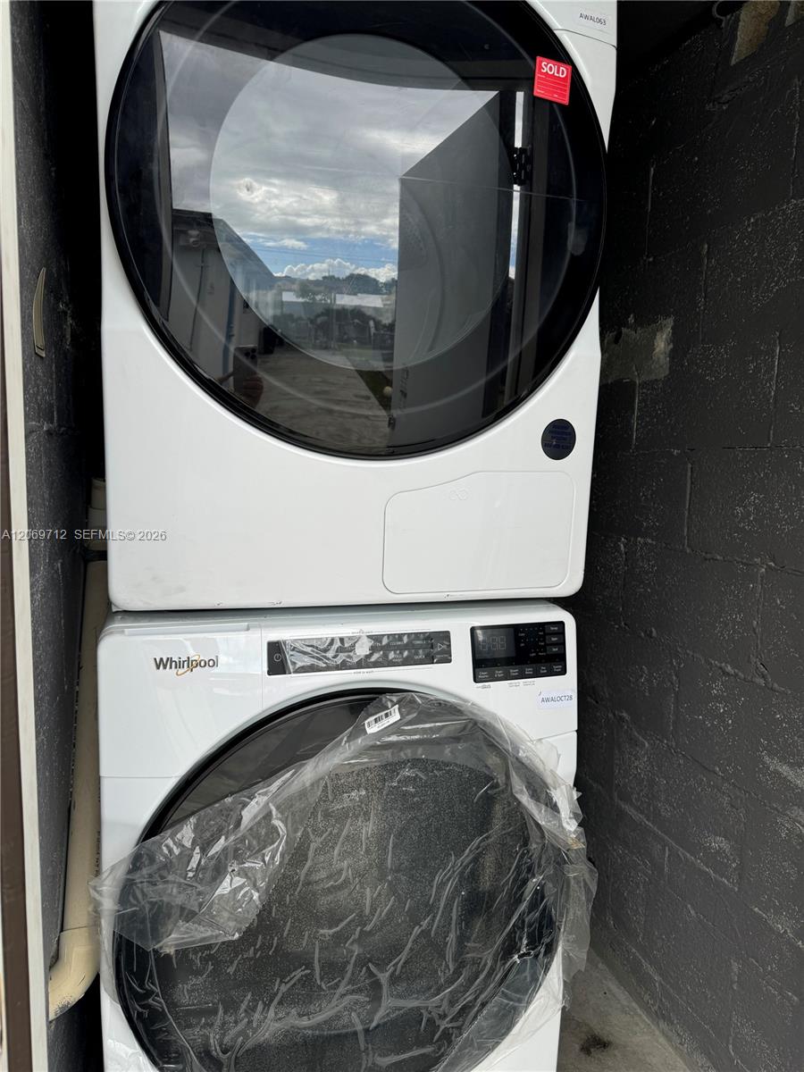 See details / 2552 sq. ft. $ 2026-08-12 0 Photo