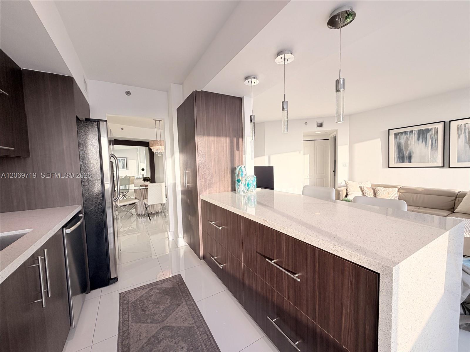 1911 2 / 2 1140 sq. ft. $ 2026-08-12 0 foto