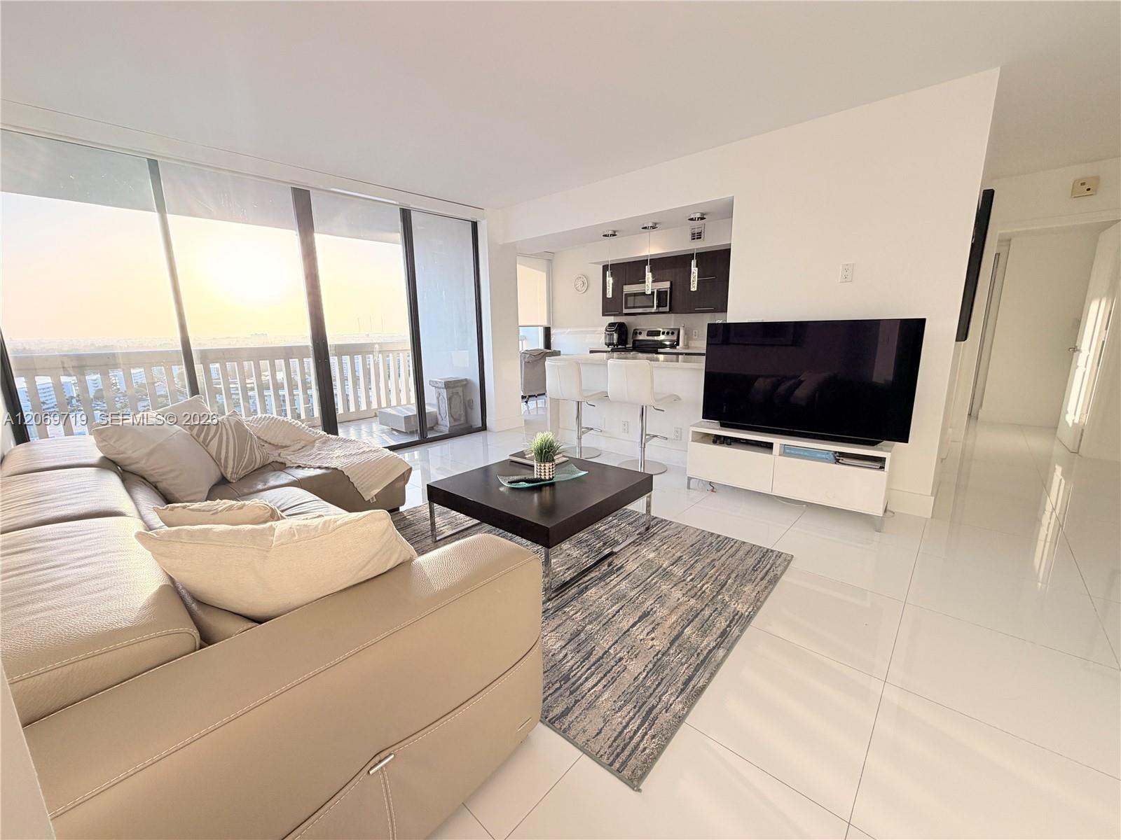 1911 2 / 2 1140 sq. ft. $ 2026-08-12 0 foto