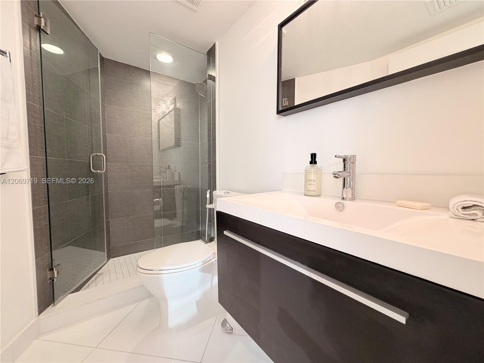 1911 2 / 2 1140 sq. ft. $ 2026-08-12 0 foto