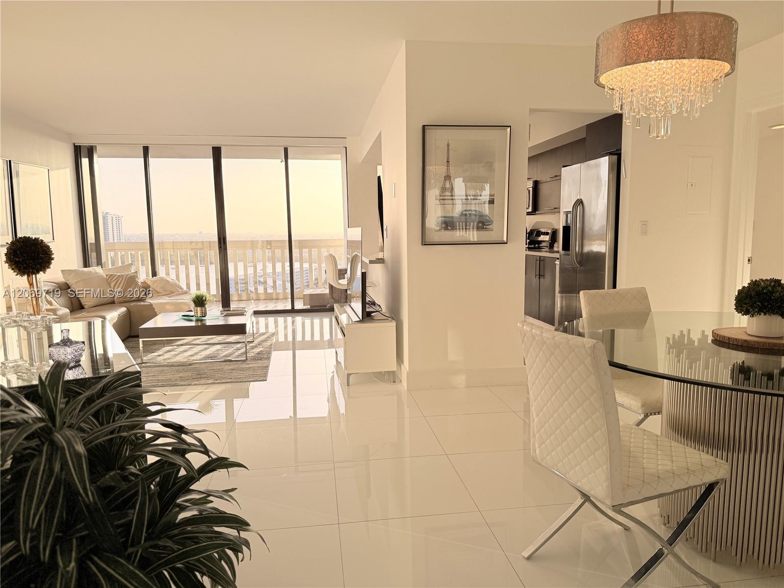 1911 2 / 2 1140 sq. ft. $ 2026-08-12 0 foto