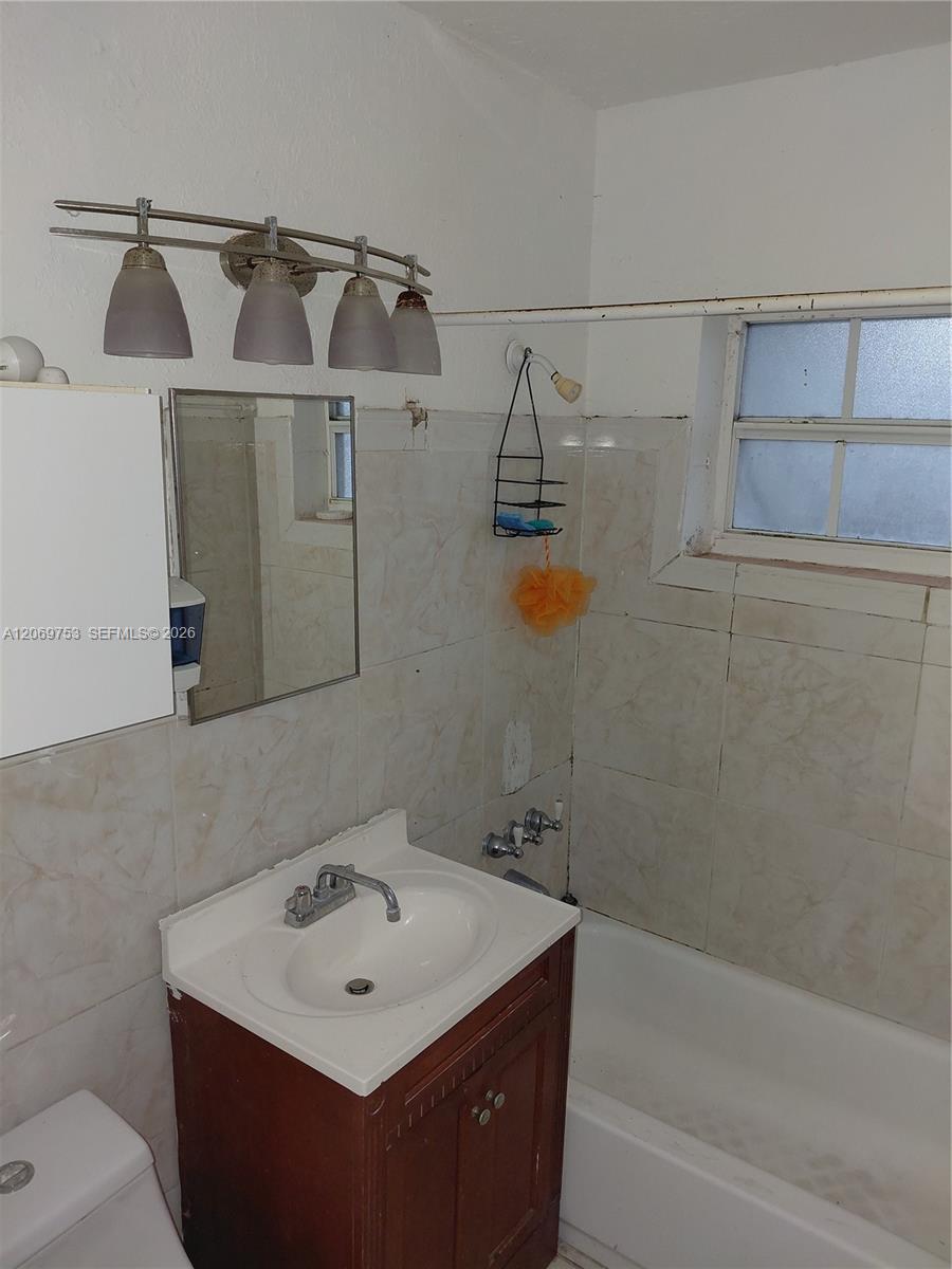 Ver detalles / 1236 sq. ft. $ 2026-08-12 0 foto