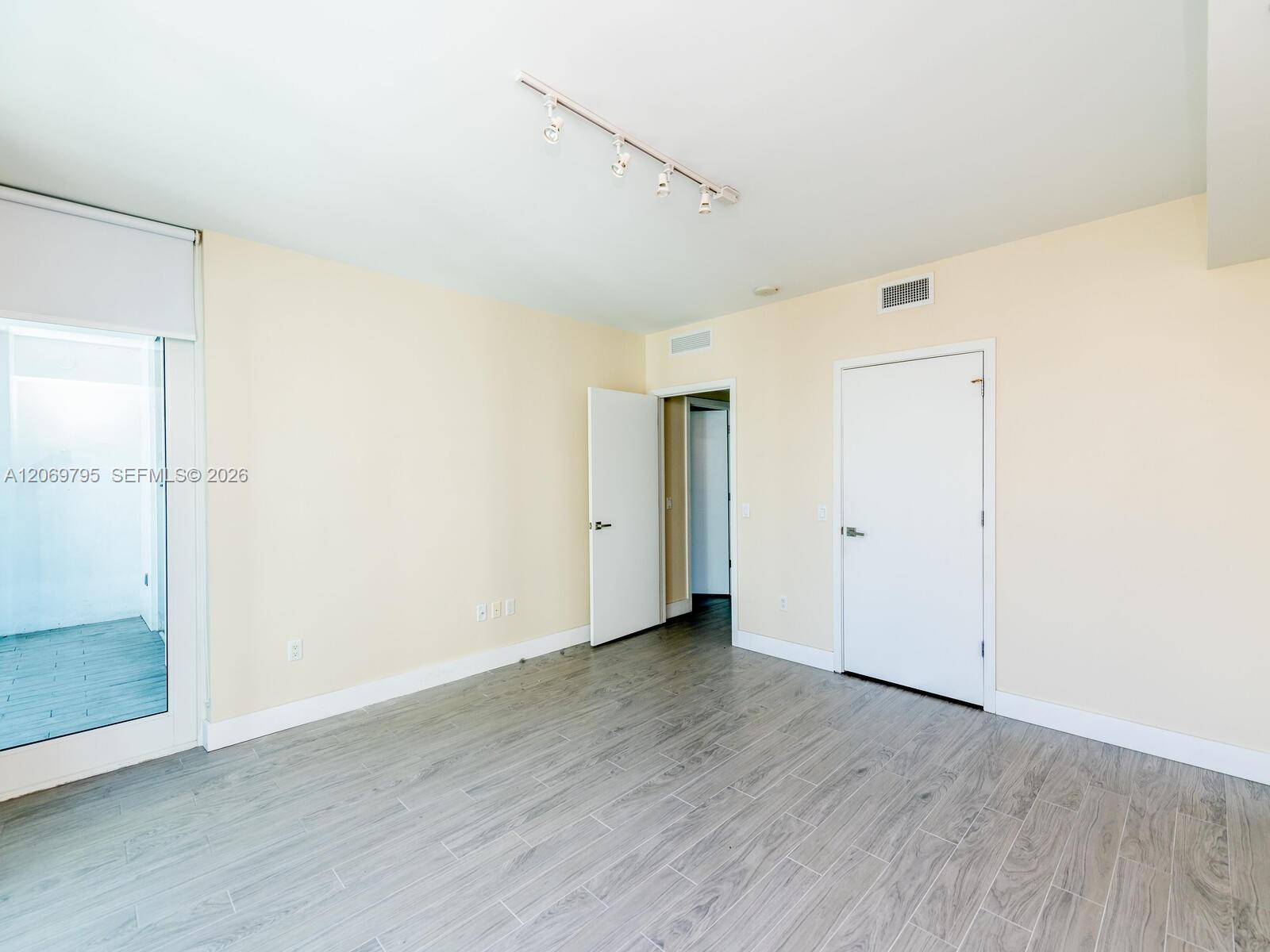 Photo of 1080 Brickell Ave  #2206, Miami, Florida, 33131 - 