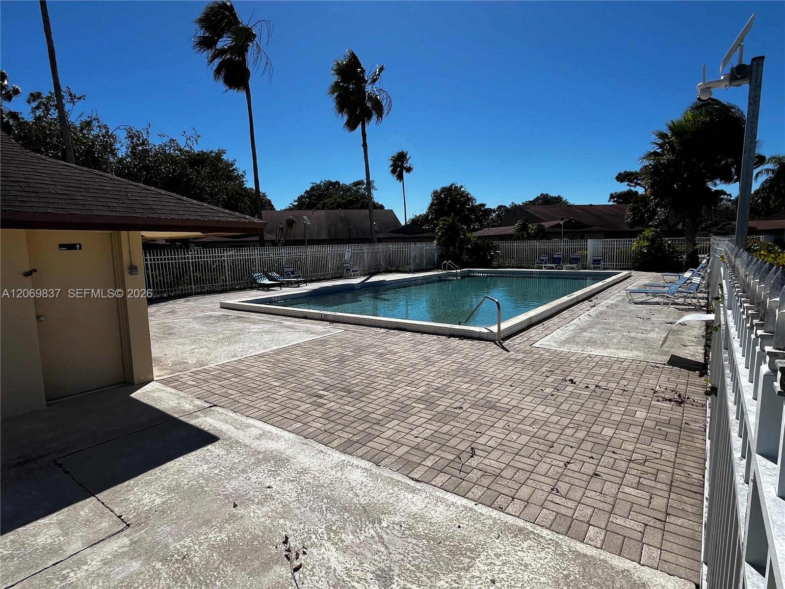 4296 2 / 2 1134 sq. ft. $ 2026-08-12 0 foto