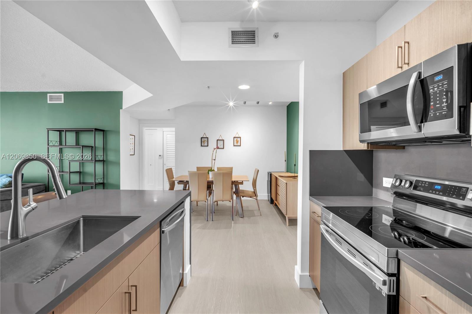 Photo of 18800 29th Ave  #517 (Fully Renovated), Aventura, Florida, 33180 - 