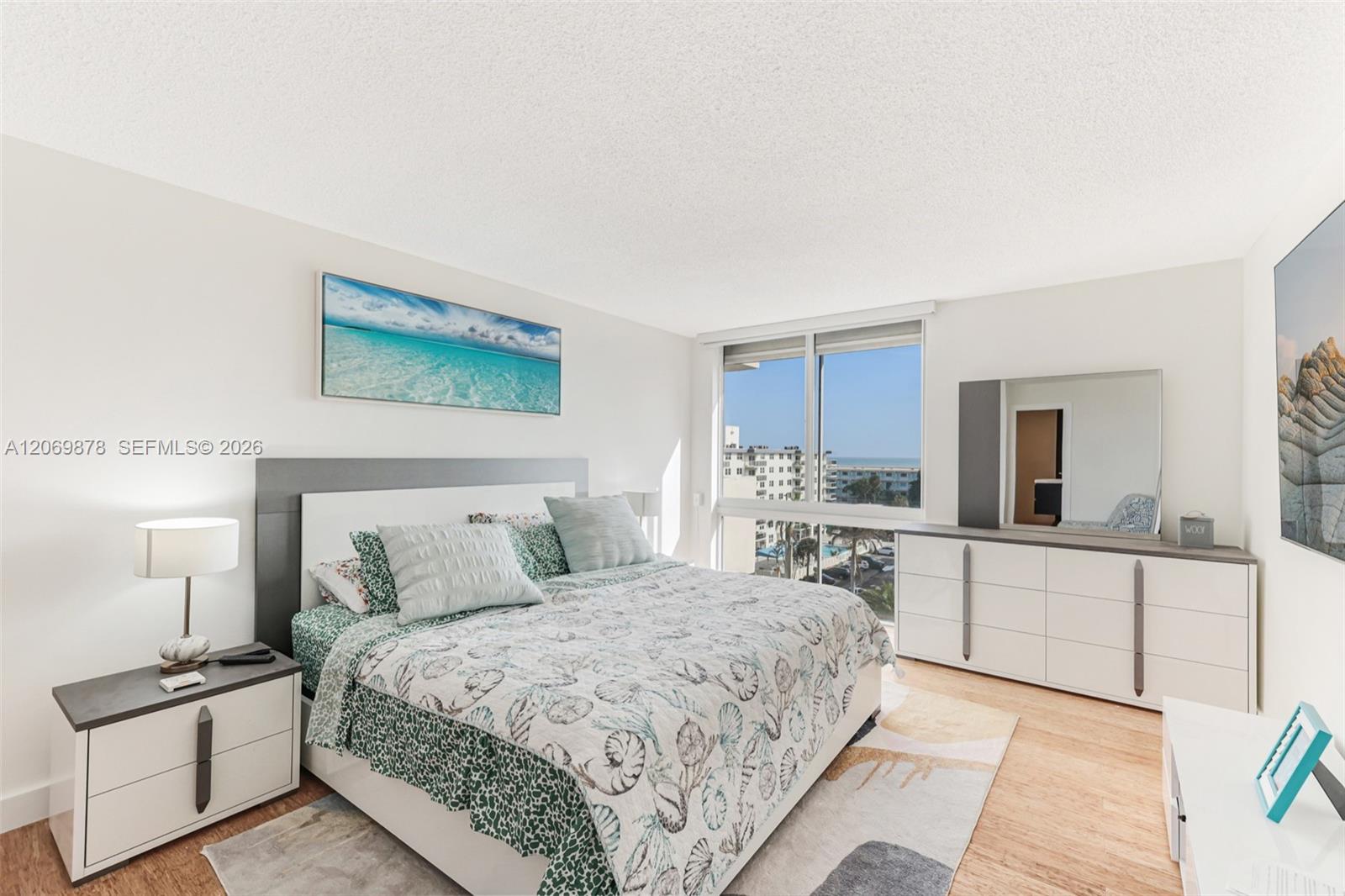 Photo of 1500 Ocean Dr  #7J, Hollywood, Florida, 33019 - Master Bedroom