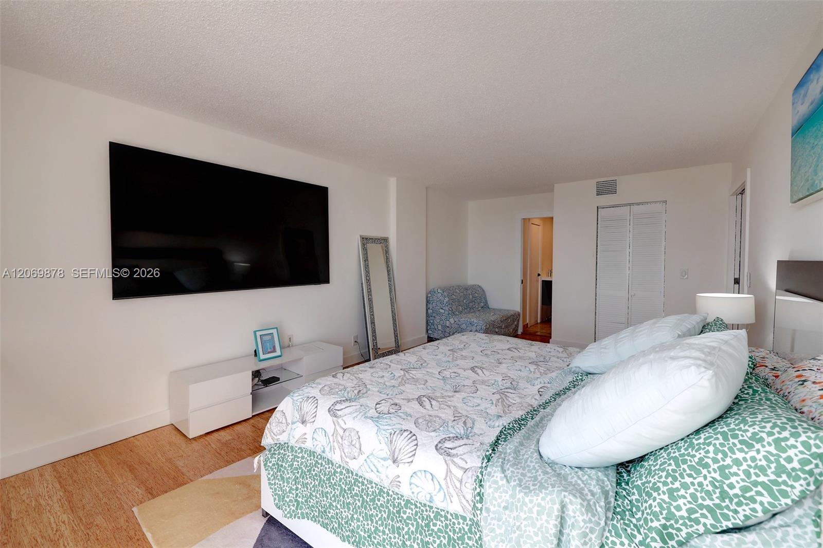 Photo of 1500 Ocean Dr  #7J, Hollywood, Florida, 33019 - Master Bedroom