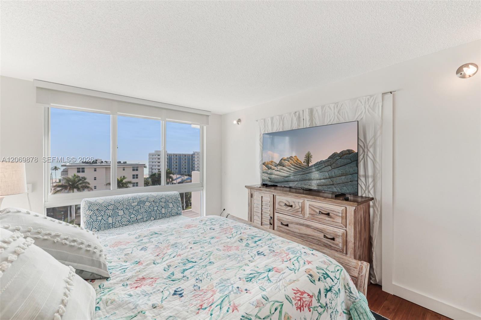 Photo of 1500 Ocean Dr  #7J, Hollywood, Florida, 33019 - Second Bedroom