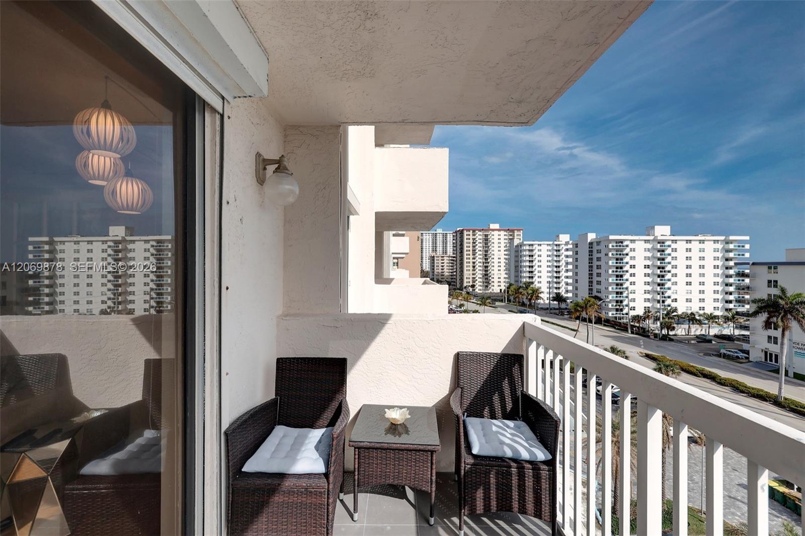 Photo of 1500 Ocean Dr  #7J, Hollywood, Florida, 33019 - 
