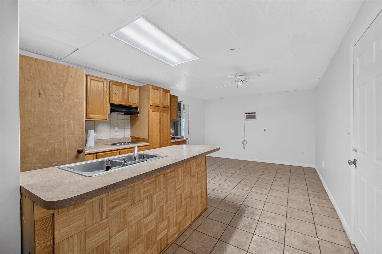 See details / 0 sq. ft. $ 2026-08-13 0 Photo