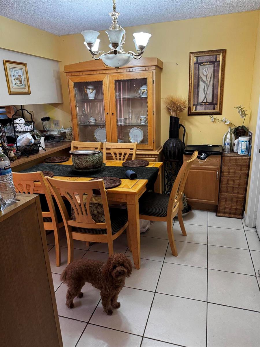 Ver detalles 8492 3 / 1460 sq. ft. $ 2026-08-13 0 foto