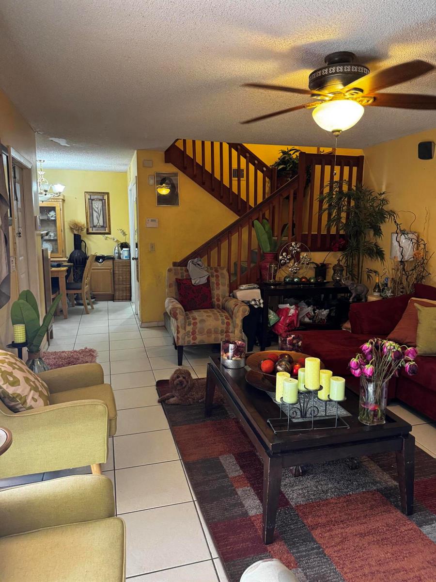 Ver detalles 8492 3 / 1460 sq. ft. $ 2026-08-13 0 foto