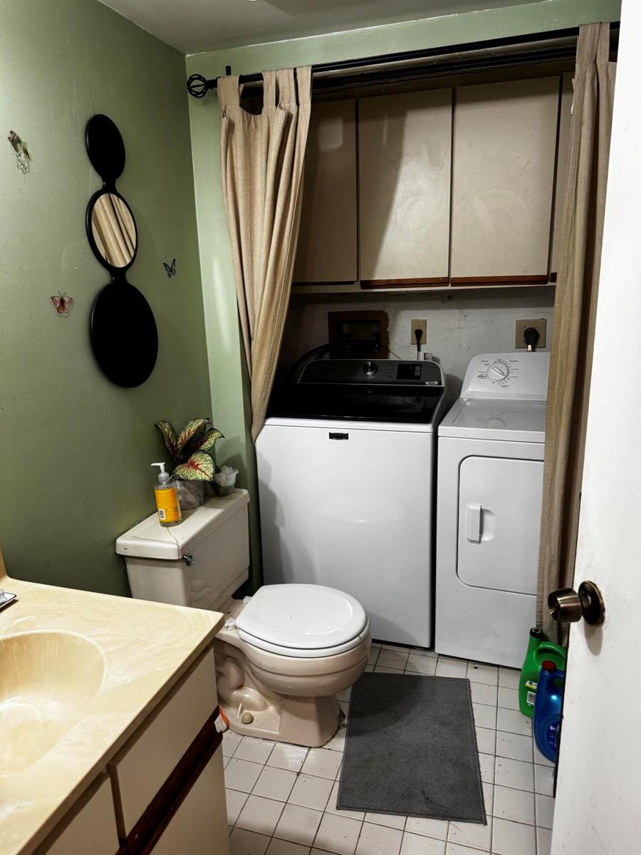 Ver detalles 8492 3 / 1460 sq. ft. $ 2026-08-13 0 foto