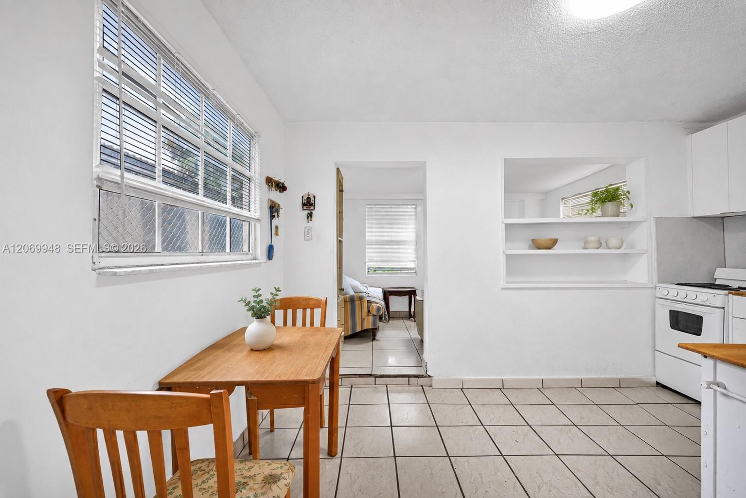 Ver detalles / 2080 sq. ft. $ 2026-08-12 0 foto