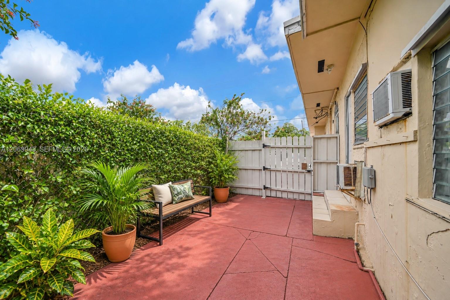 Ver detalles / 2080 sq. ft. $ 2026-08-12 0 foto