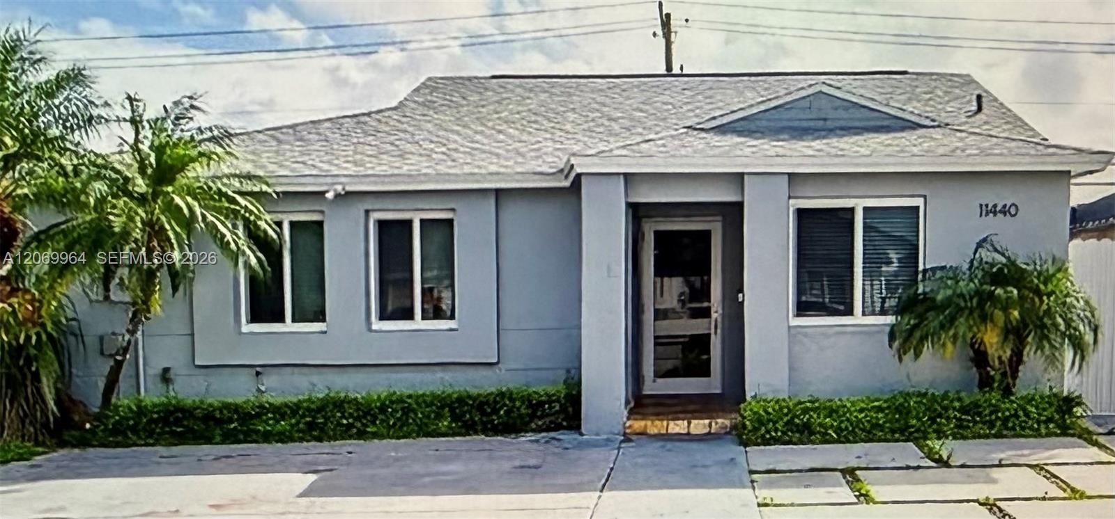 Ver detalles 11440 3 / 2 1277 sq. ft. $ 2026-08-12 0 foto