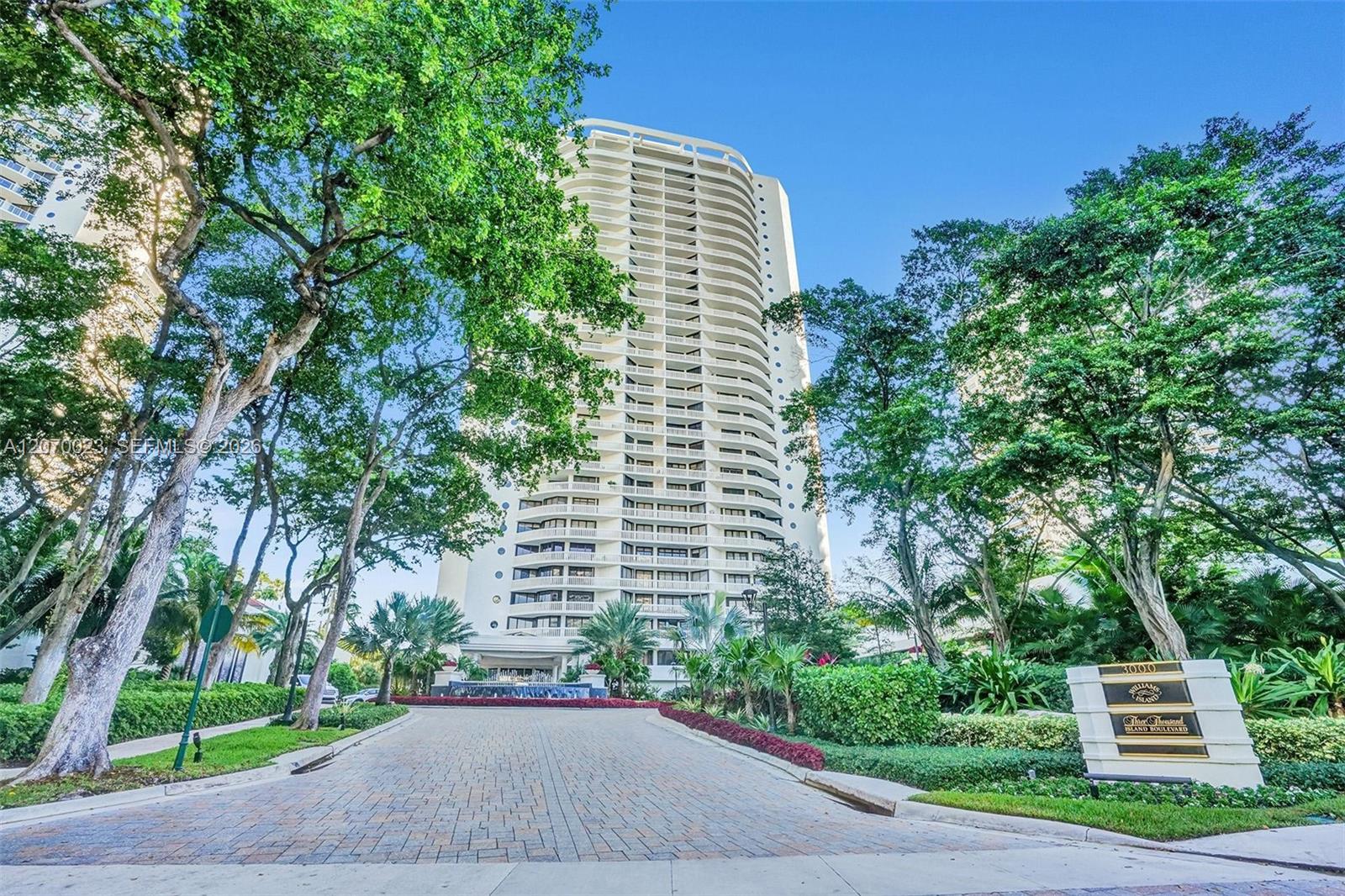 1106 2 / 3 2154 sq. ft. $ 2026-08-12 0 foto