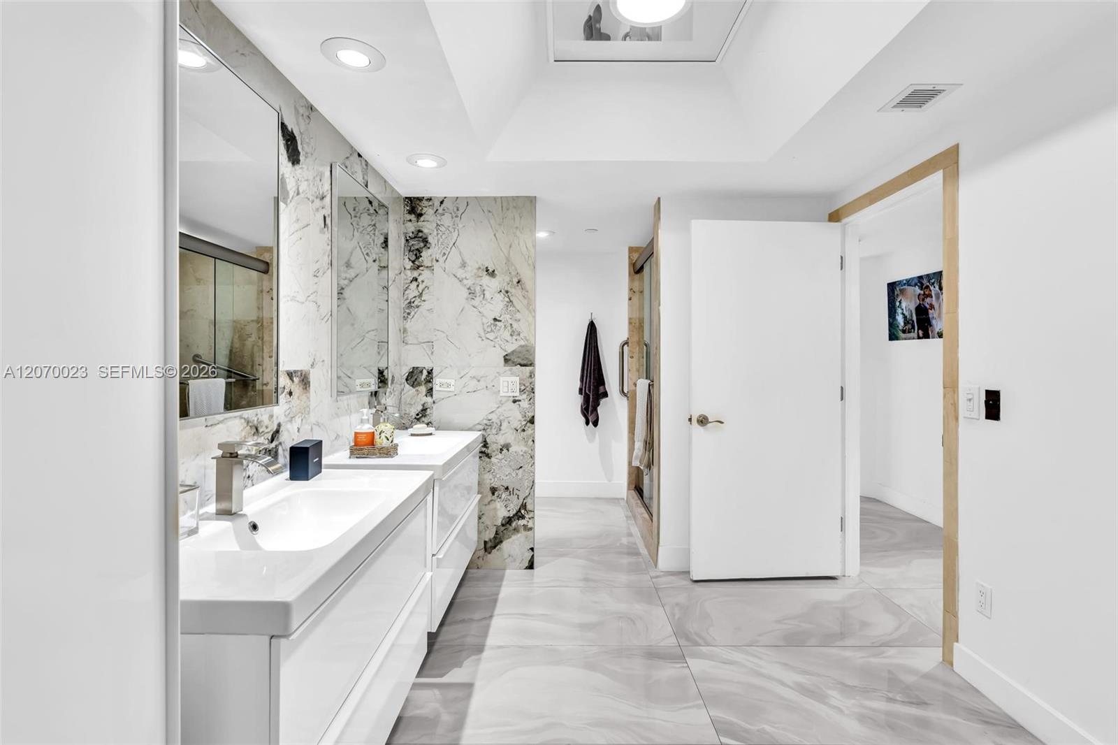 1106 2 / 3 2154 sq. ft. $ 2026-08-12 0 Photo